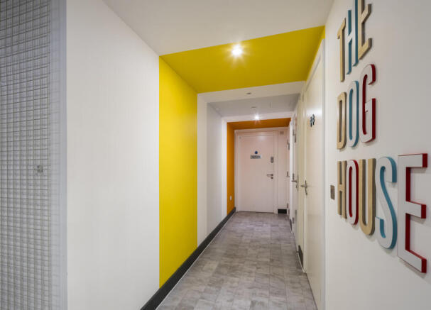 Fizzy Canning Town 2549