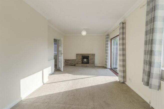 Lounge Dining Room