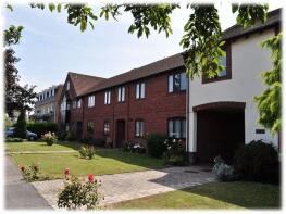 Flat 4, Ratcliffe Court, Old Parsonage Way, Frinton-on-sea CO13 9AN