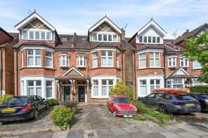 23, Hollingbourne Gardens, London W13 8EN