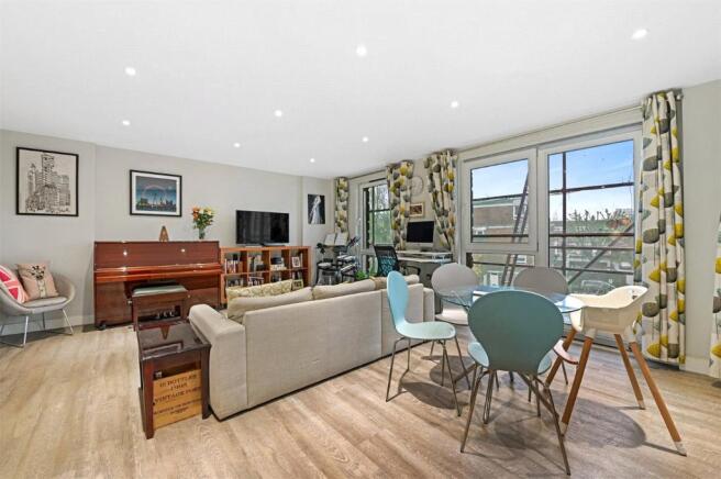 Plough Road Sw11