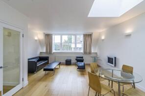 Flat 5, 5 6 Firstoak House, Oakley Crescent, London EC1V 1AB