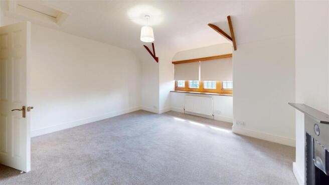2 bed Duplex to rent Image 10