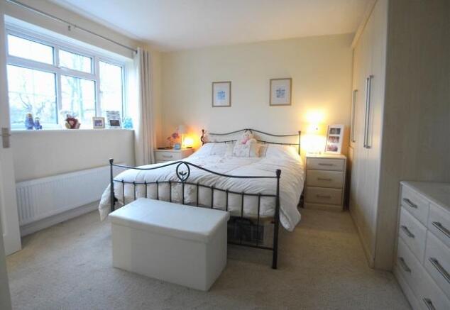 Bed 1 & en-suite