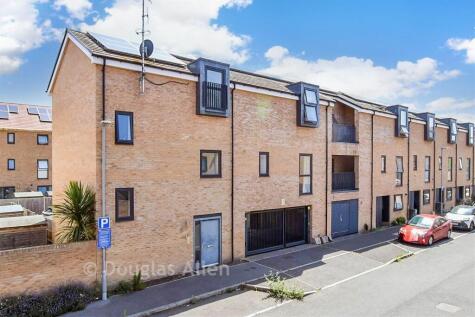 Fullerton Avenue, Dagenham, Essex