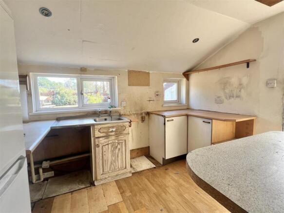 Kitchen: