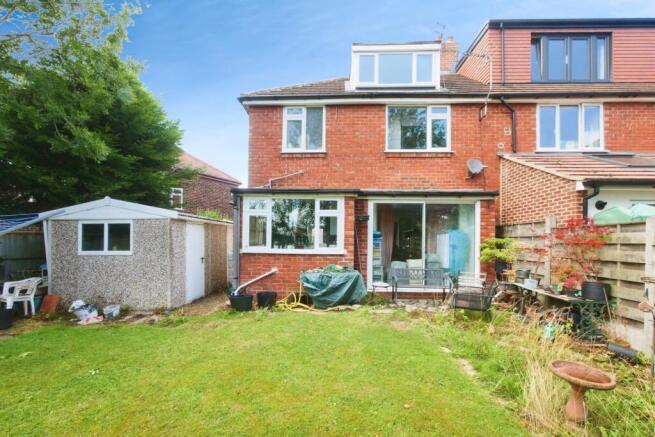 4 bed Semi-Detached for sale Image 8