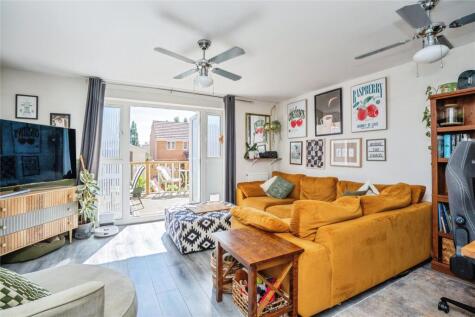 Jubilee Avenue, Portsmouth, Hampshire, PO6