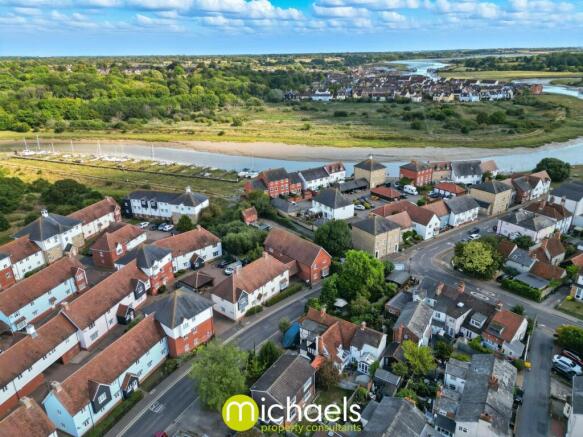 Marsh Crescent, Rowhedge, Colchester, CO5 photo 3