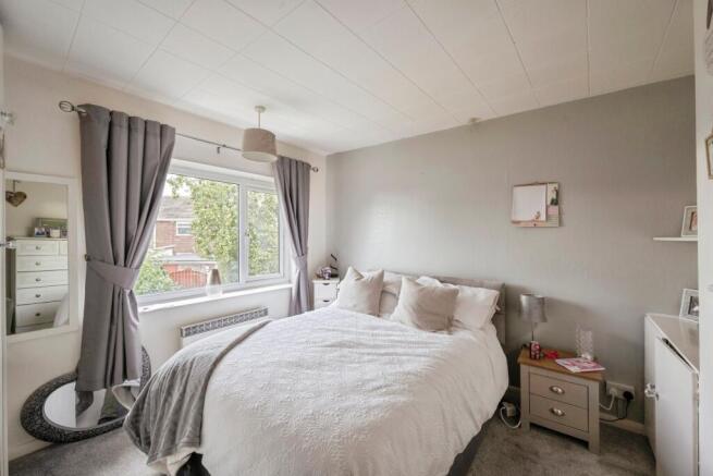 3 bed Semi-Detached for sale Image 10
