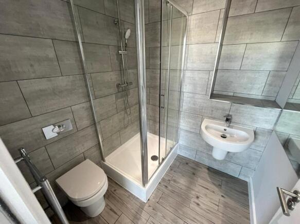 1 bed Flat to rent Image 5