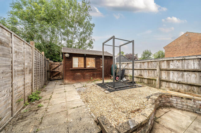 13146605685c384f2ead5