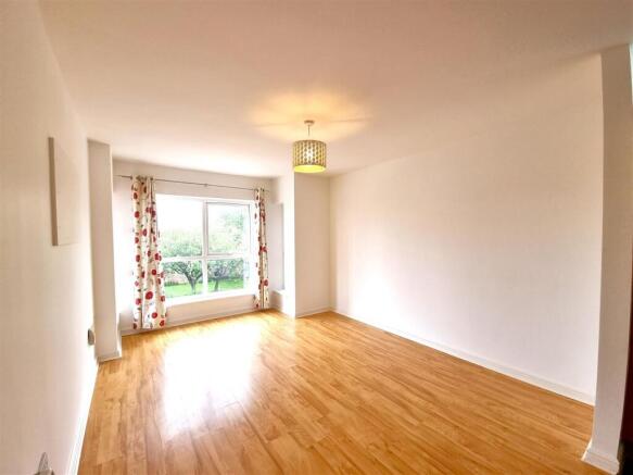 Lounge/Kitchen