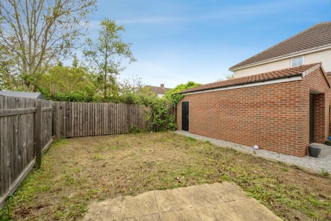 3 bed Semi-Detached for sale Image 12