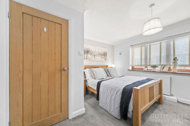 3 bed Detached for sale Image 10
