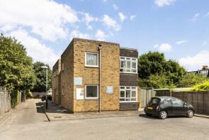 Flat 7, 75a Lee House, Effra Road, Wimbledon, London SW19 8PS