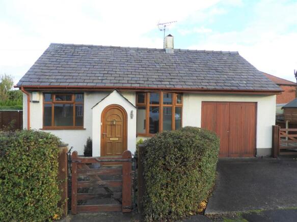 598 Blackpool road external.JPG