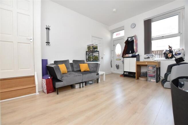 3 bed Terraced for sale Image 11