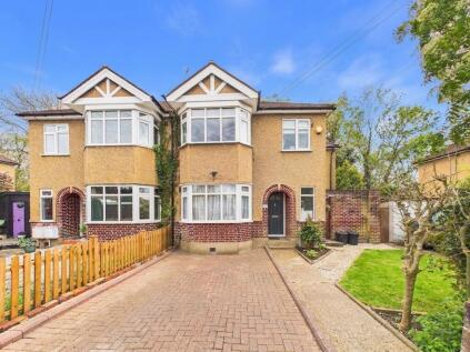 Mount Park Road, Pinner, HA5