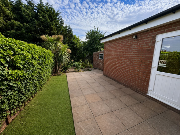3 bed Bungalow to rent Image 12
