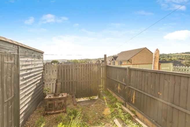 2 bed Terraced for sale Image 7