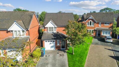 Pendle Gardens, Culcheth, WA3