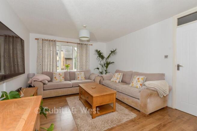 Lounge/ Dining Room