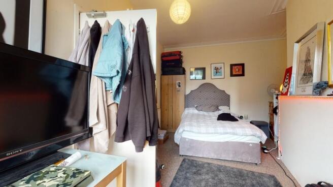 4 bed End of Terrace to rent Image 4