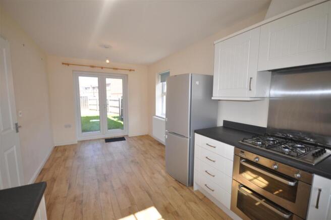 kitchen 2.JPG