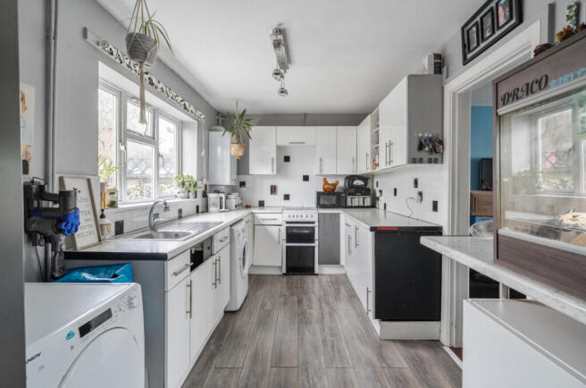 1408498-16-699492...