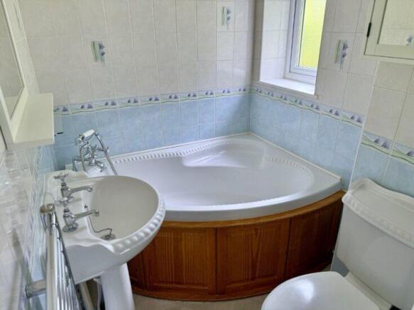 Shower Room/En Suite