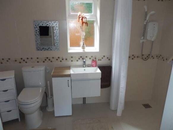 ANNNEX SHOWER ROOM