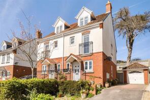 40, Henrys Way, Lyme Regis DT7 3BW