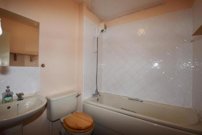 Bathroom.JPG