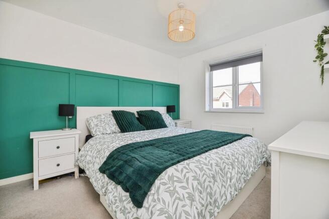 4 bed Detached for sale Image 8