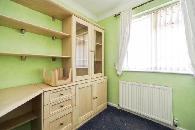 3 bed Detached Bungalow for sale Image 11