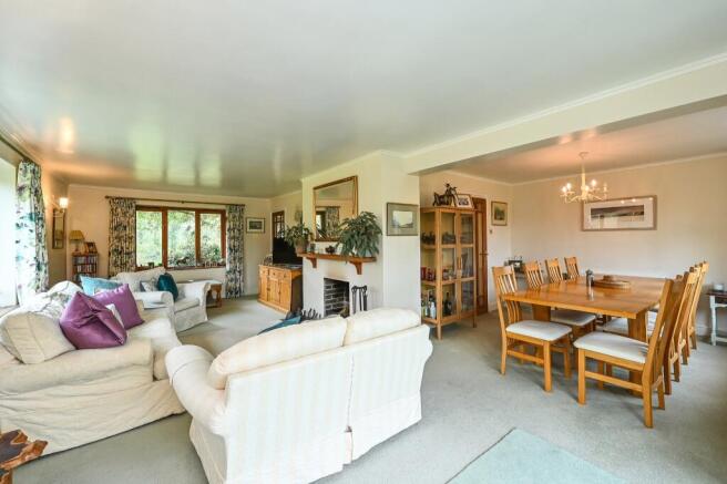 Sitting/Dining Room