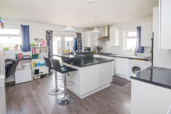 Kitchen-Breakfast Room
