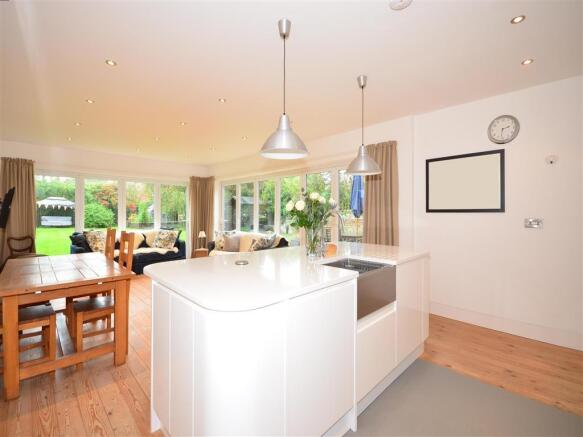 Kitchen/ Family Room