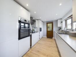 7, Limetree Close, Wayfield, Chatham ME5 0DR