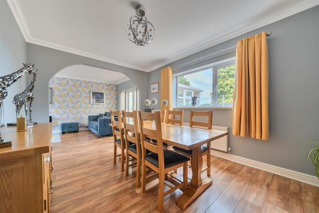 Dining Room.jpg