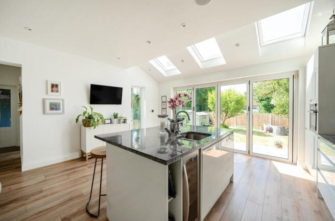 1290471-21-683d9a...