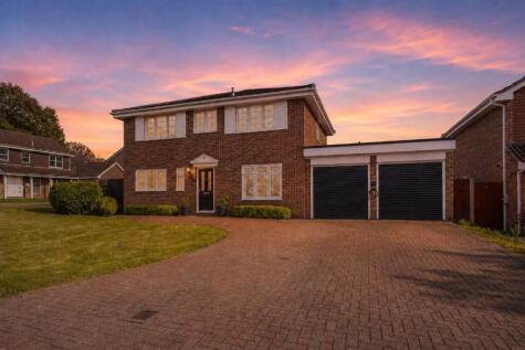 Sale Agreed By Kayleigh Stevens