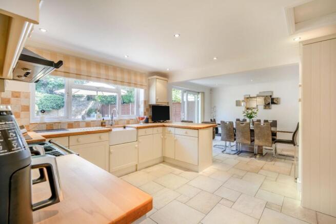 8692779-interior07.jpg