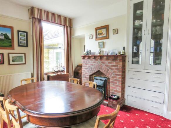 Dining Room.JPG