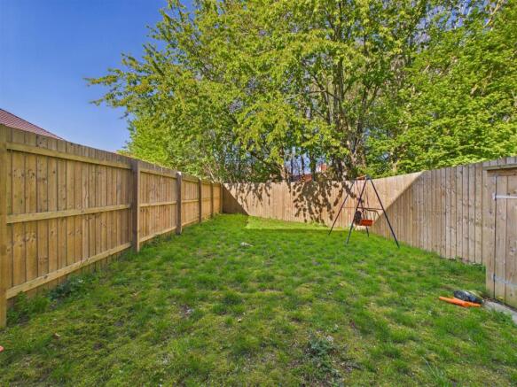 3 bed Semi-Detached for sale Image 12