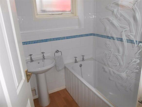 FULLY TILED BATHROOM