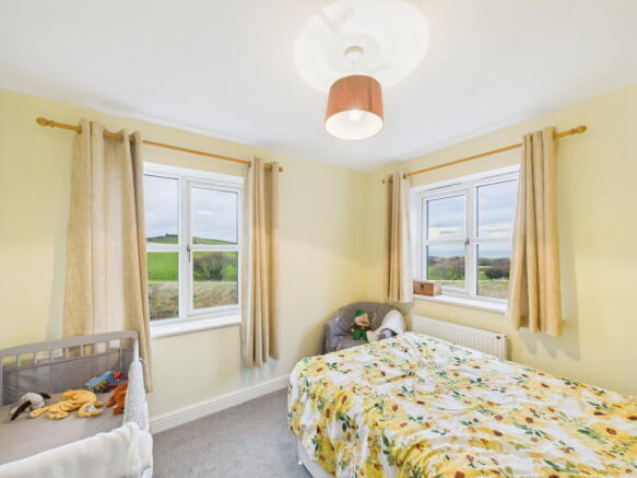 4 bed Detached for sale Image 10