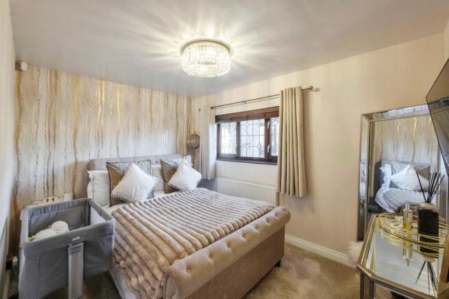 3 bed Detached Bungalow for sale Image 8