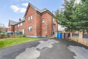 2, Ashwood Avenue, Bury BL0 0BQ